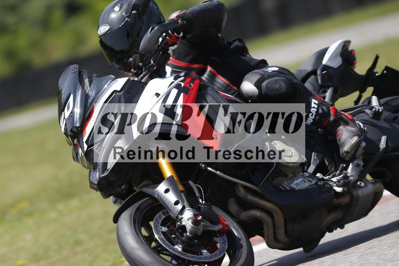 /27 12.06.2025 Ducati Schweiz Trackday Warmup  ADR/gruen-vert/20